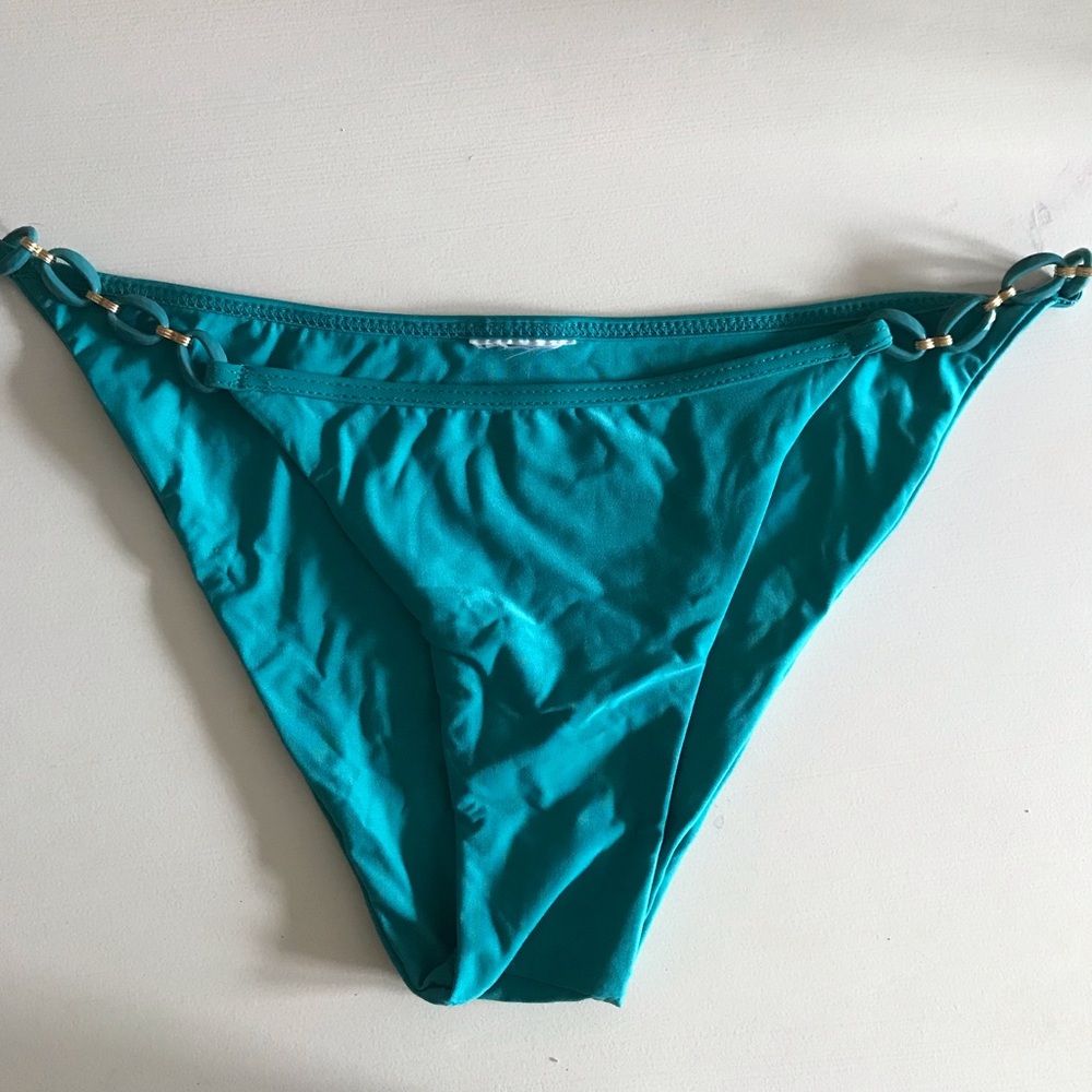 Bikini bottoms